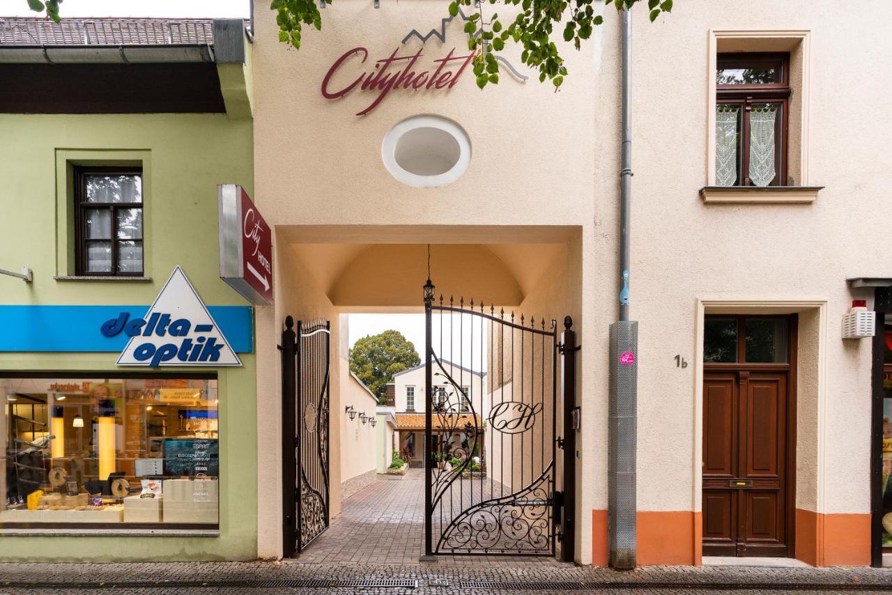 Cityhotel Bernburg Exterior foto